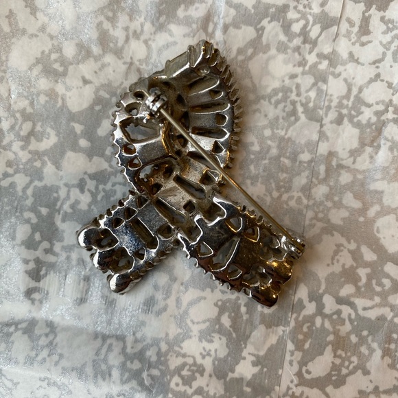 Vintage Brooch- purple and clear stones - Picture 4 of 7